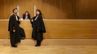 Affaire Boulet contre Woznieck, Tournare, Peres