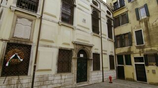 Des monuments et des hommes