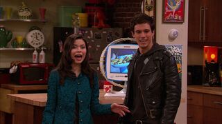 Carly & Clyde
