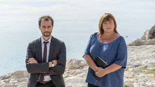 La stagiaire - SAISON 1