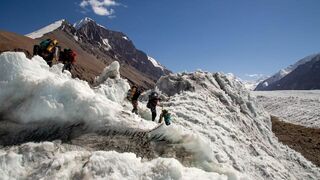 Glaciers : jusqu'à la source du Rhône