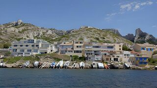 Calanques, les usines du bout du monde