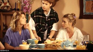 Les nouvelles filles d'à côté - SAISON 1