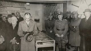 Pétain et les Francs-maçons